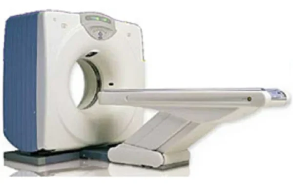 GE Hispeed Dual Slice CT Scanner - Image 2